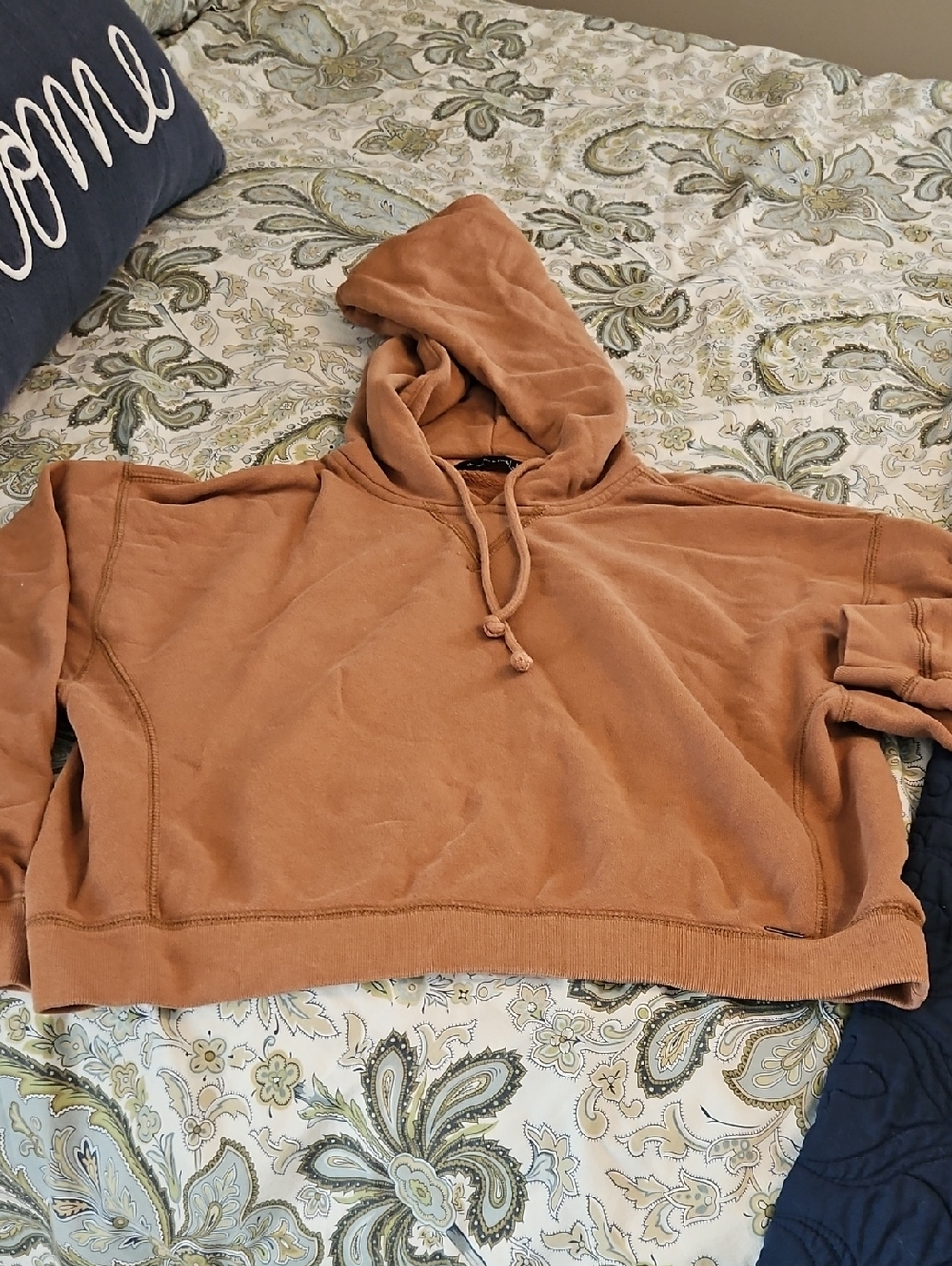 Abercrombie & Fitch Warm Rust-Tan Cropped Hoodie